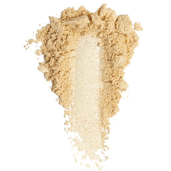 *HOST PICK* Kylie Cosmetics Kylighter in Quartz - Picture 3 of 6